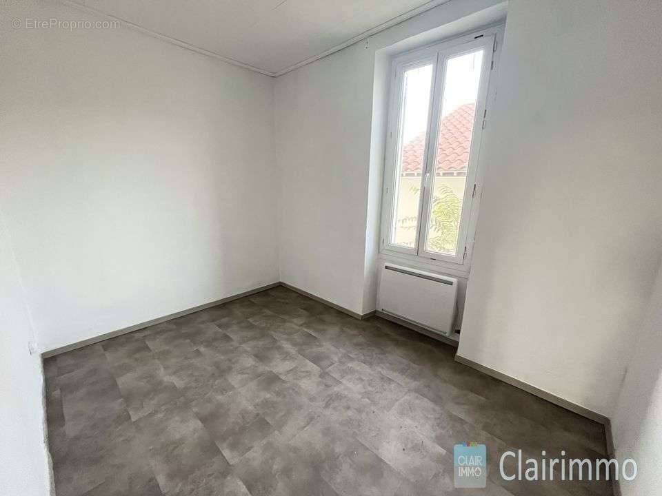 Appartement T2 a vendre - investissement -  proche facultés - - Appartement à MARSEILLE-13E