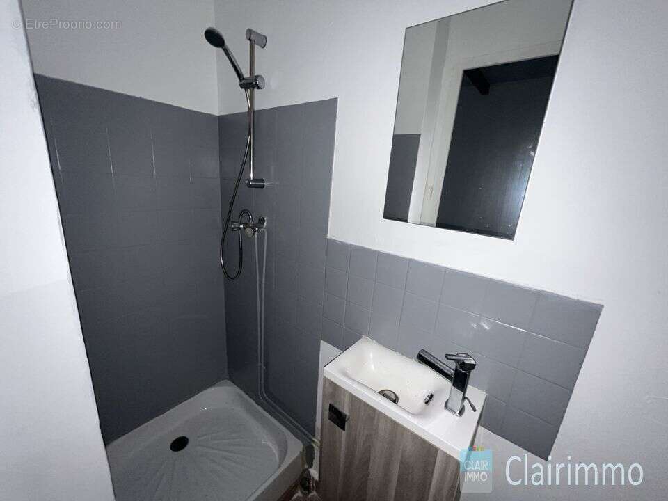 Appartement T2 a vendre - investissement -  proche facultés - - Appartement à MARSEILLE-13E