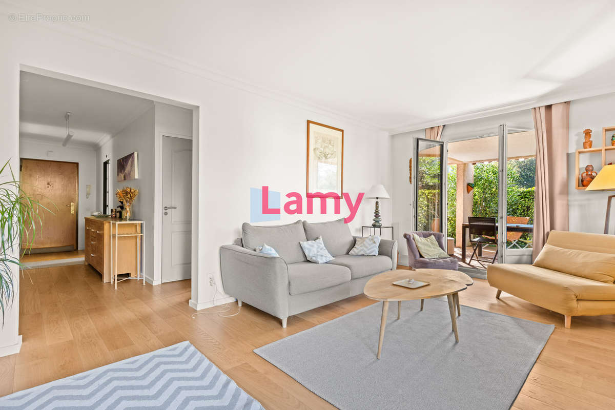 Appartement à SAINTE-FOY-LES-LYON