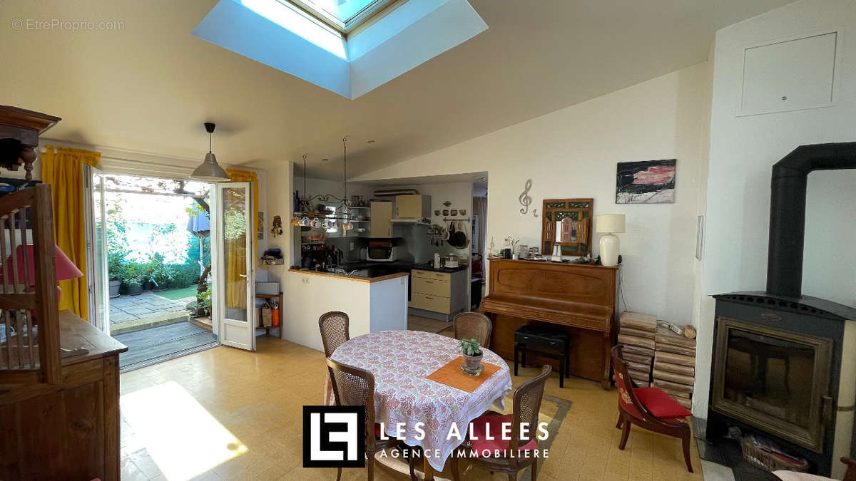 Appartement à VALREAS