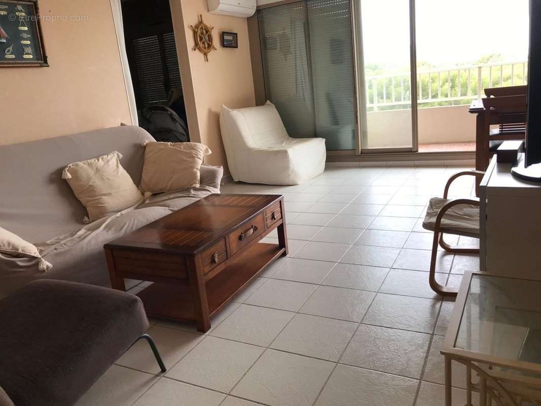 Appartement à MARSEILLE-8E