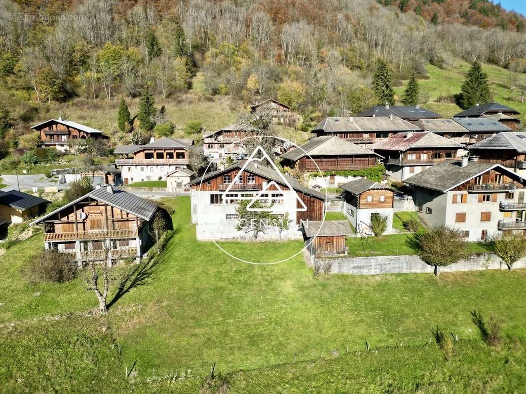 Maison à MONTRIOND