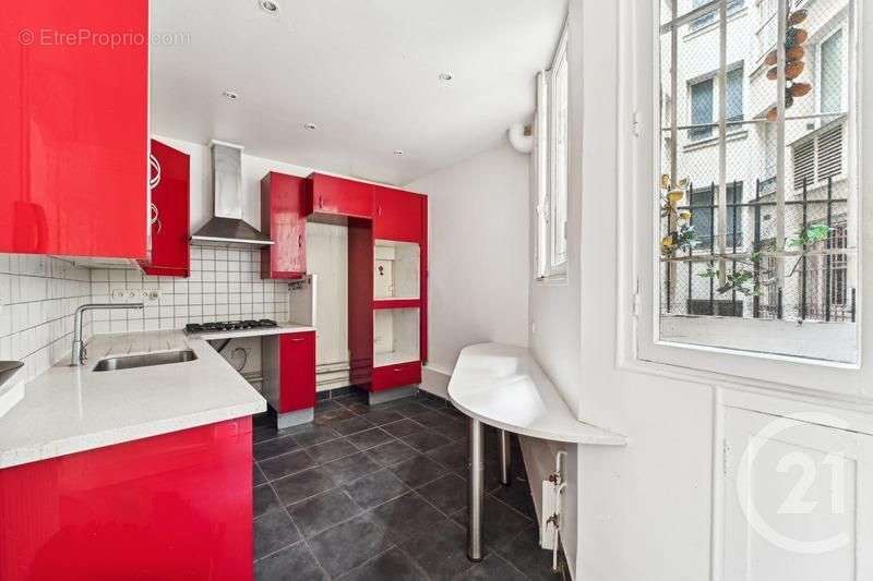 Appartement à NEUILLY-SUR-SEINE