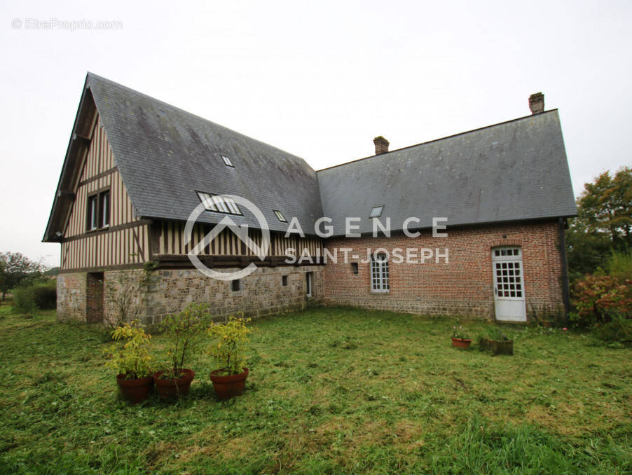 Maison à YVETOT