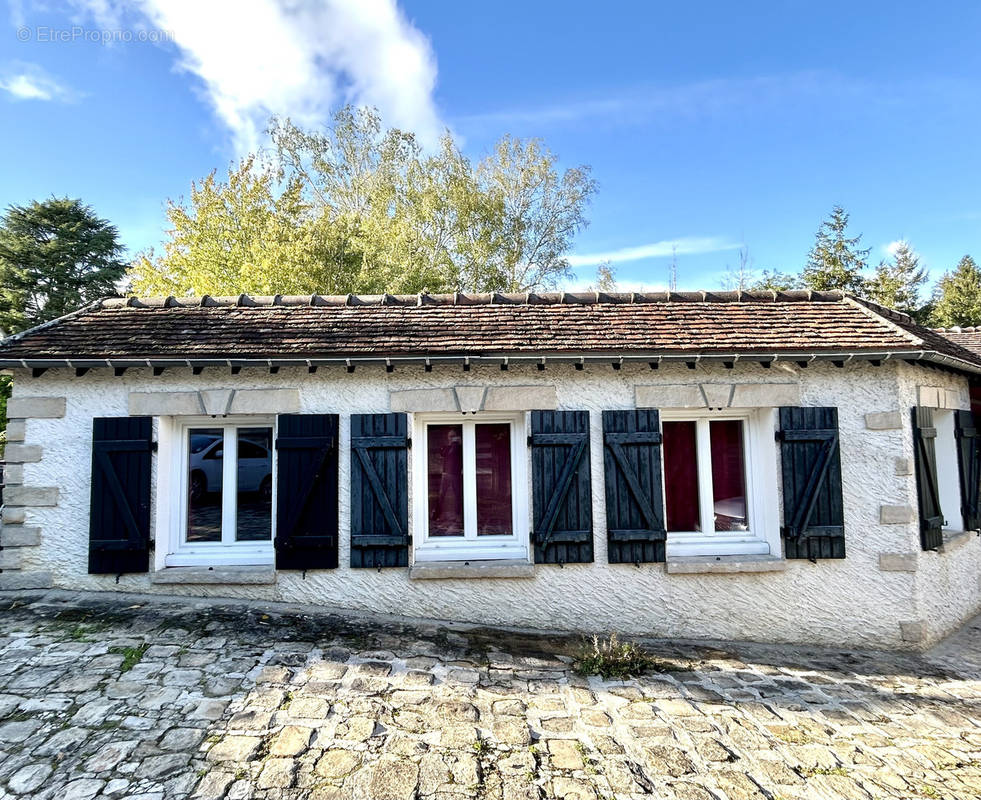 Maison à CELY