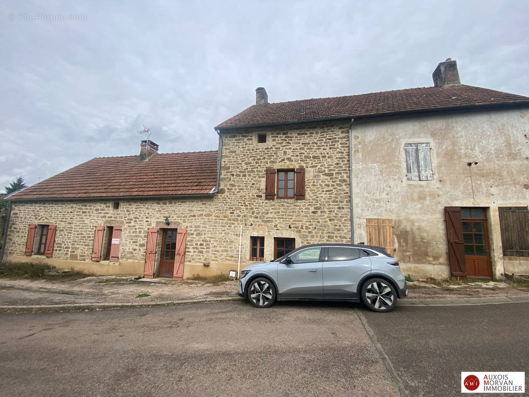 Maison à SAINT-THIBAULT