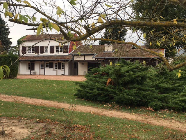 Maison à OUCHES