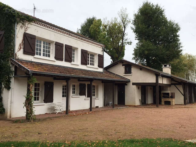 Maison à OUCHES