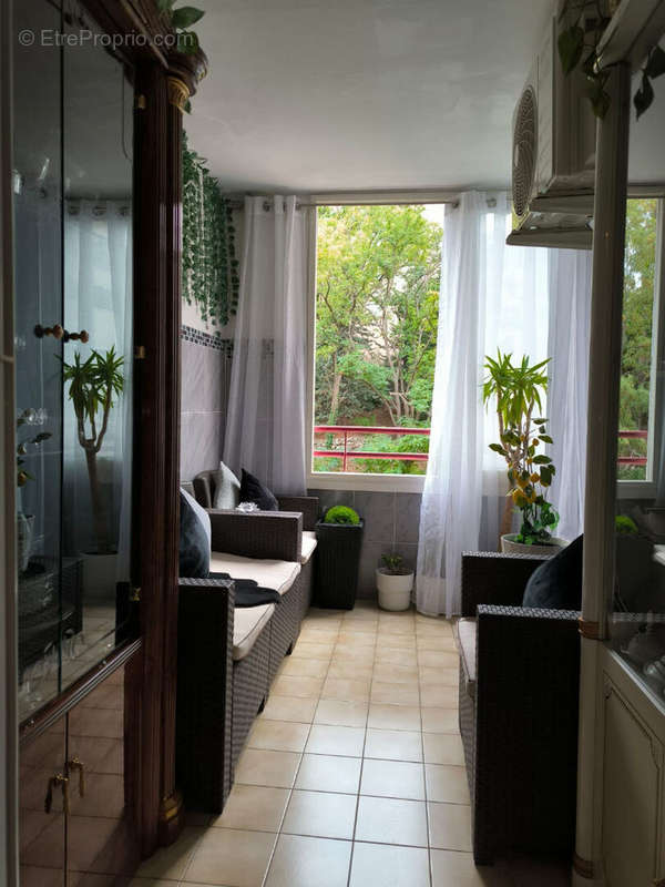 Appartement à MARSEILLE-3E