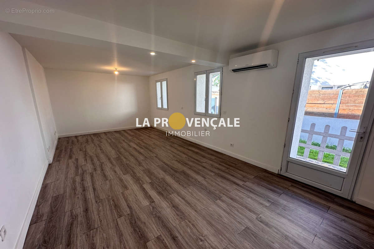 Appartement à GREASQUE