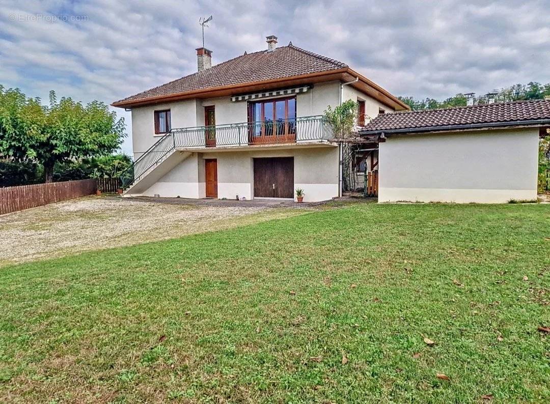 Maison à SAINT-VERAND