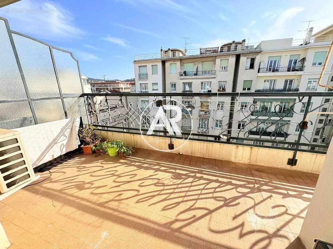 Appartement à NICE