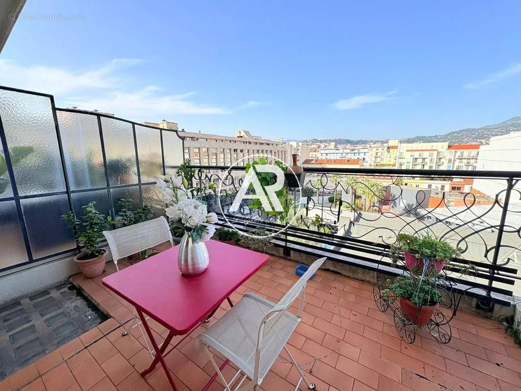 Appartement à NICE