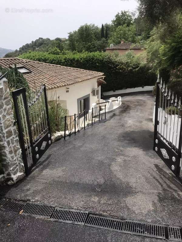 Maison à SAINT-JEANNET