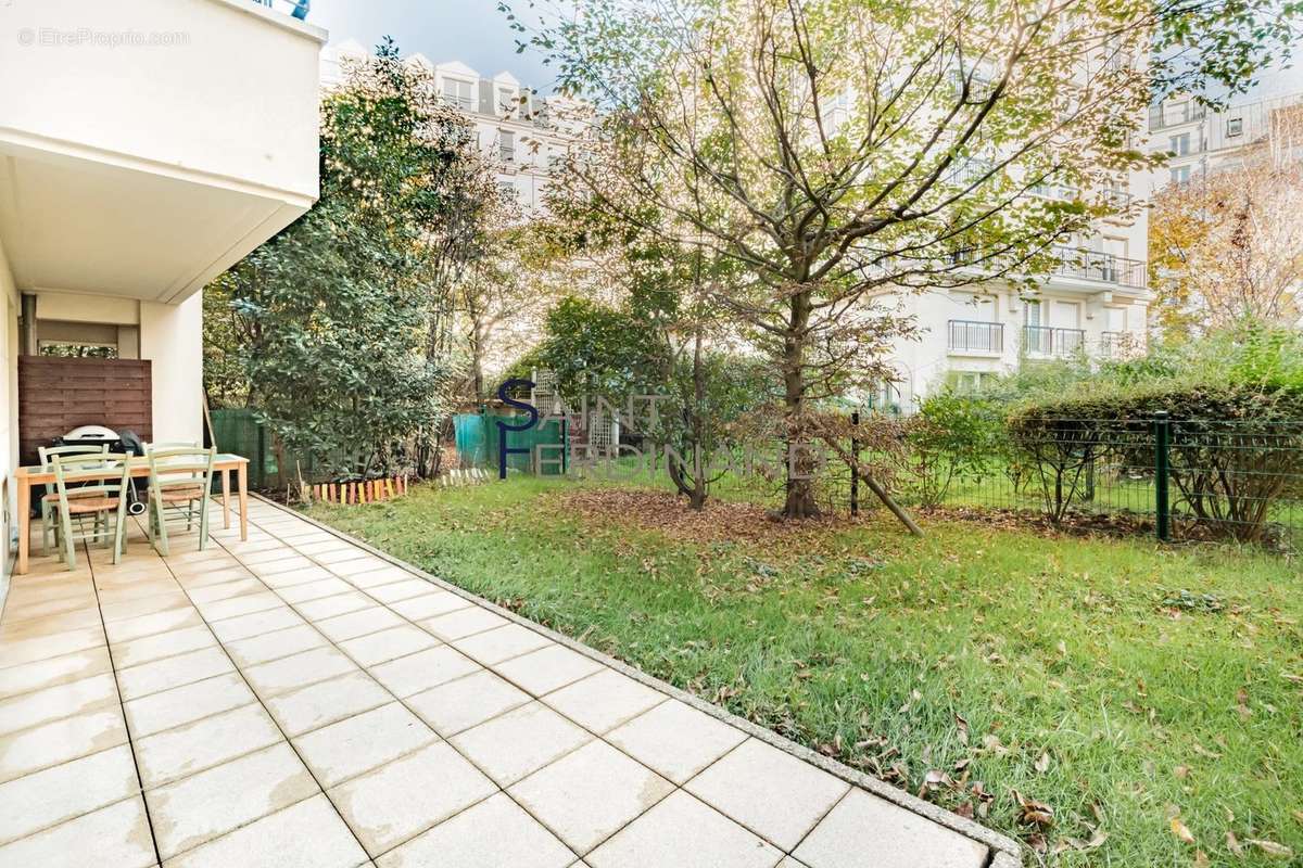 Appartement à ISSY-LES-MOULINEAUX