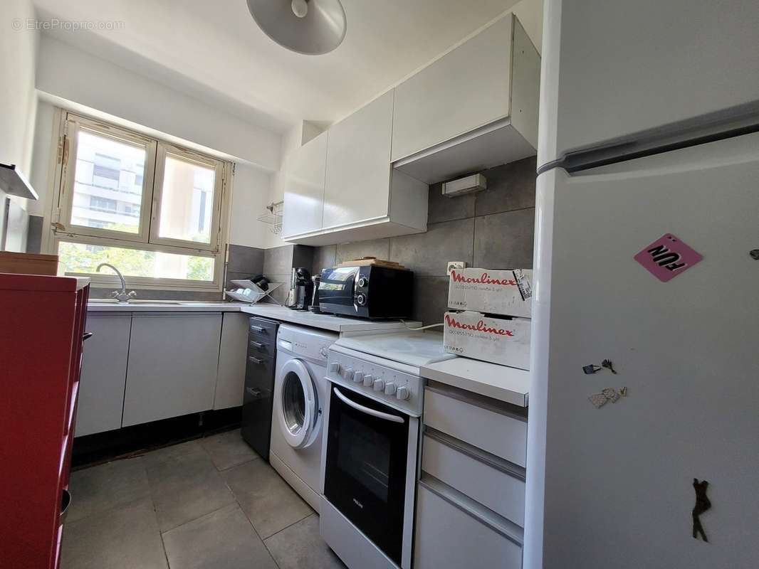 Appartement à PARIS-14E