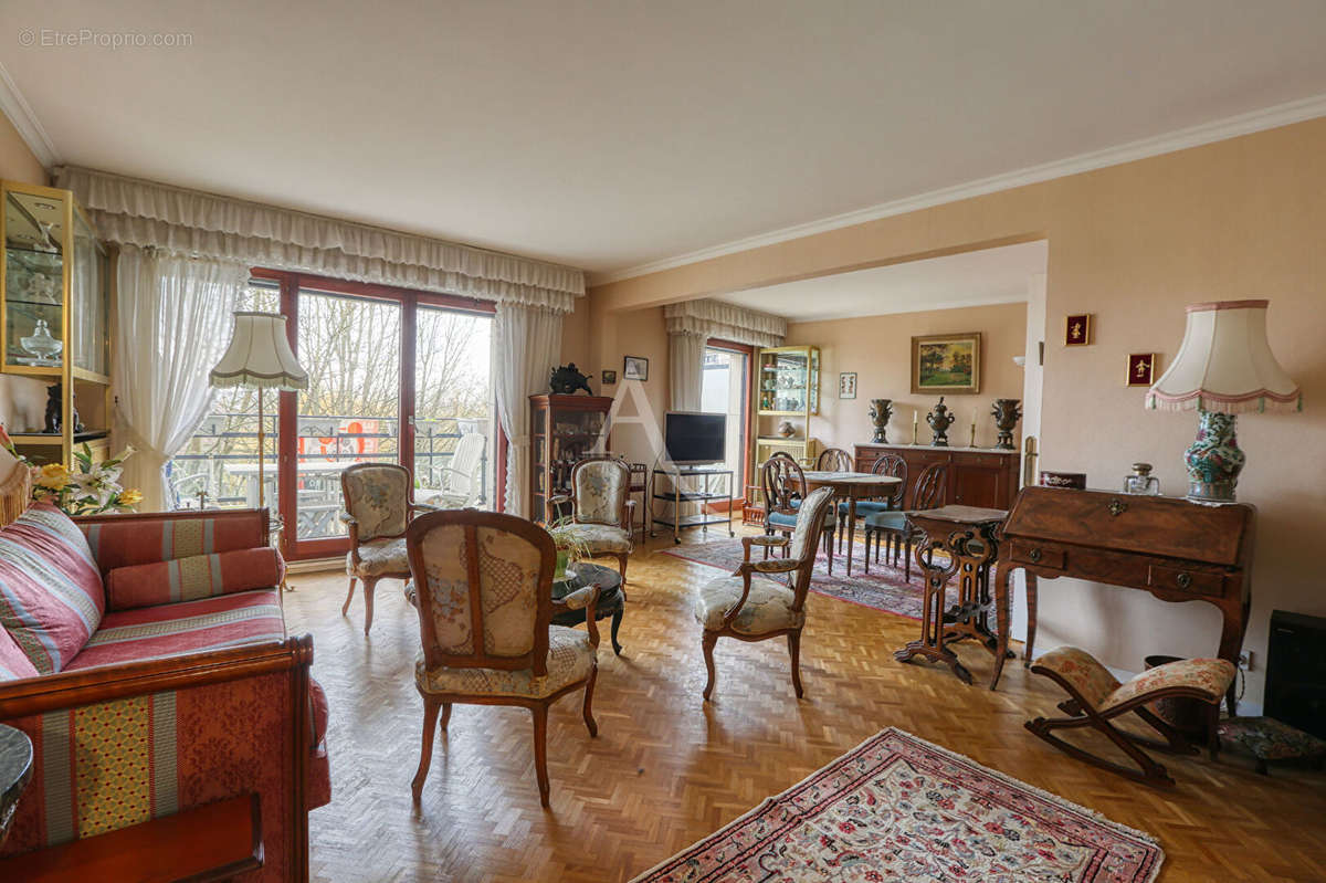 Appartement à RUEIL-MALMAISON