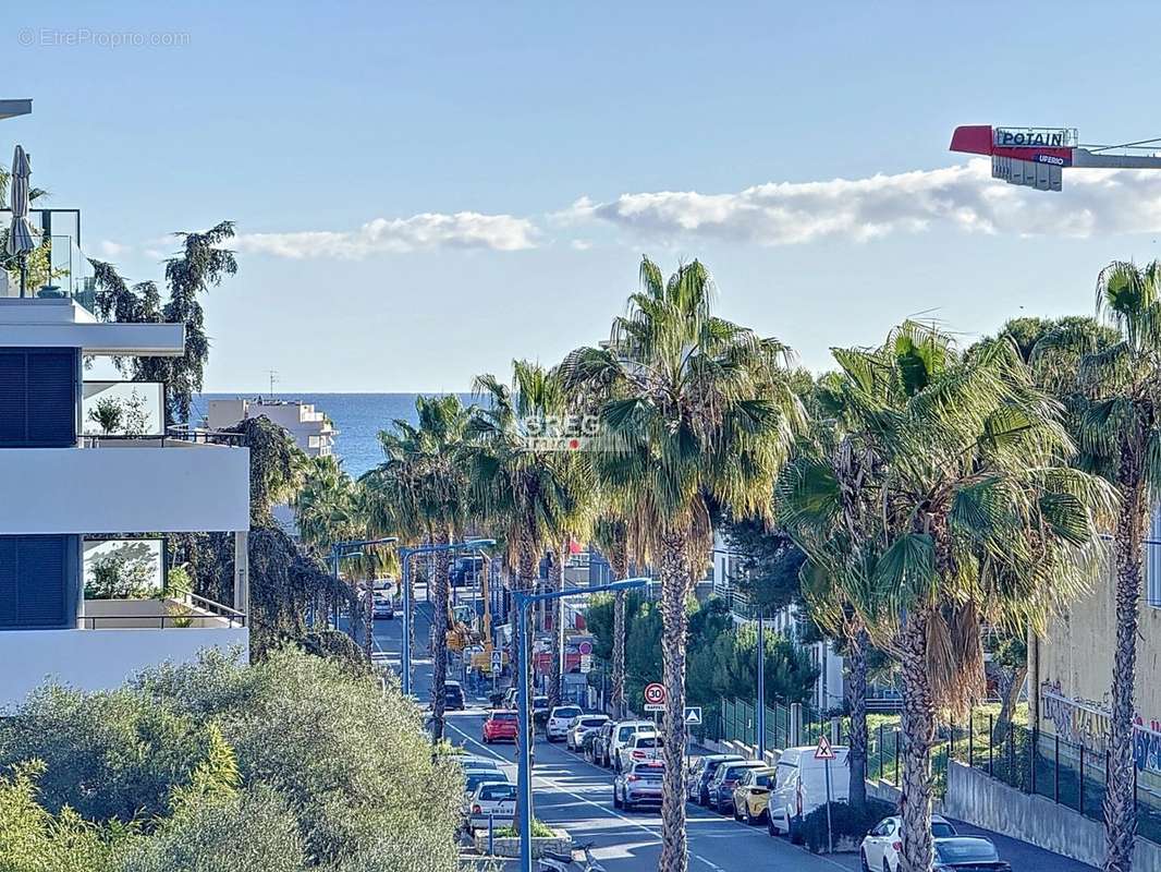 Appartement à VILLENEUVE-LOUBET