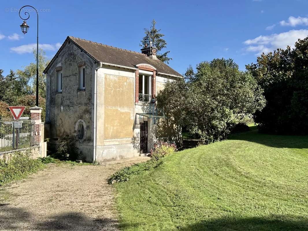 Maison à COULOMMIERS