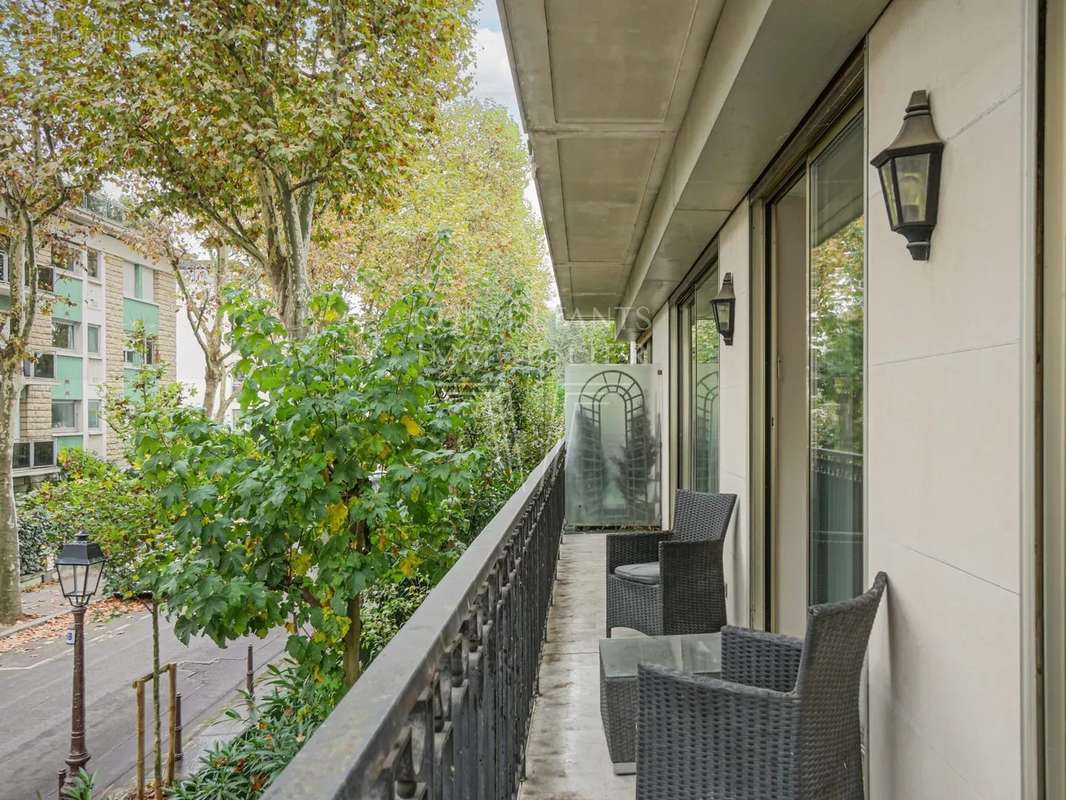 Appartement à NEUILLY-SUR-SEINE