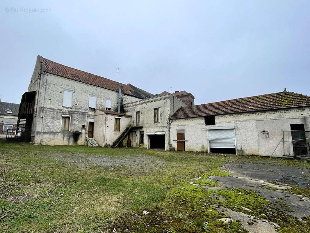 Appartement à GUISE