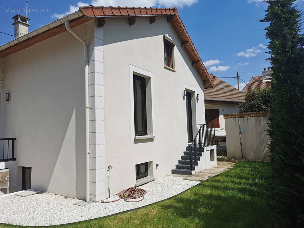 Maison à MAISONS-LAFFITTE