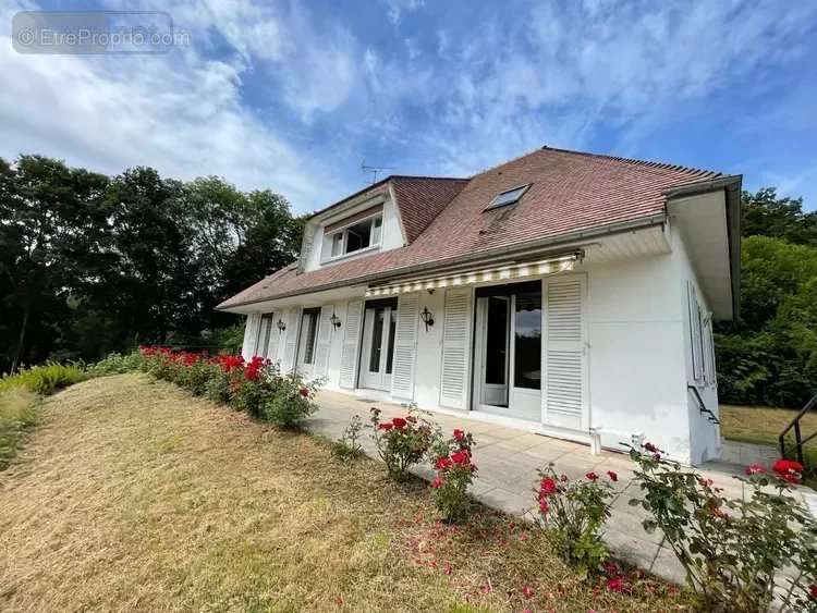 Appartement à AMFREVILLE-LA-CAMPAGNE