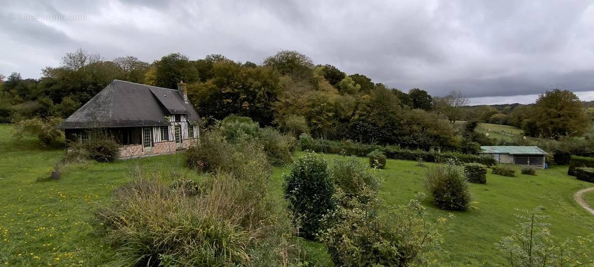 Appartement à AMFREVILLE-LA-CAMPAGNE