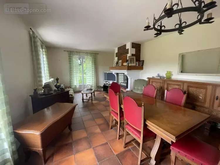 Appartement à AMFREVILLE-LA-CAMPAGNE