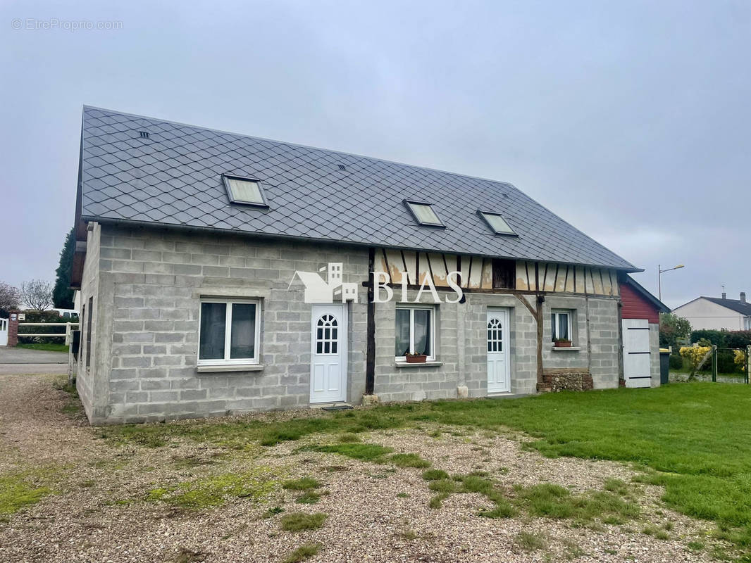 Maison à BOURG-ACHARD