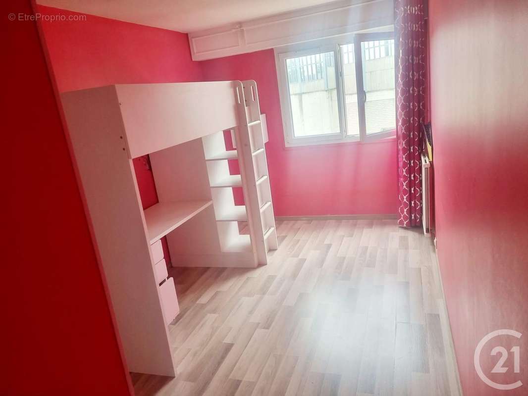 Appartement à LE BOURGET