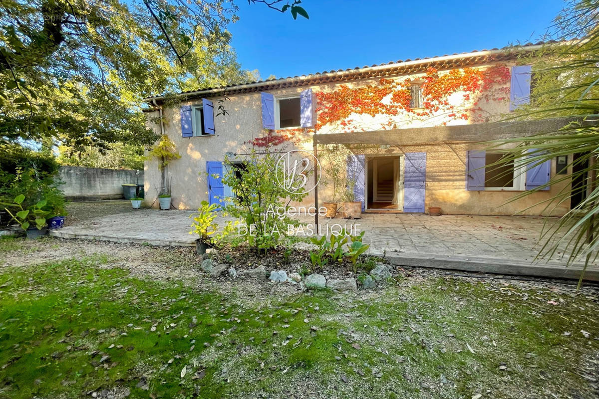 Maison à SAINT-MAXIMIN-LA-SAINTE-BAUME