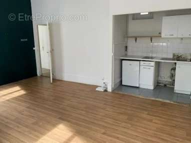 Appartement à PARIS-10E