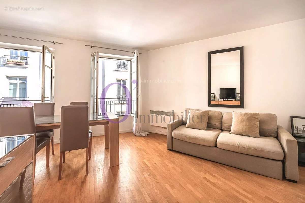 Appartement à PARIS-11E