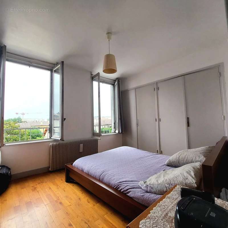 Appartement à LYON-8E