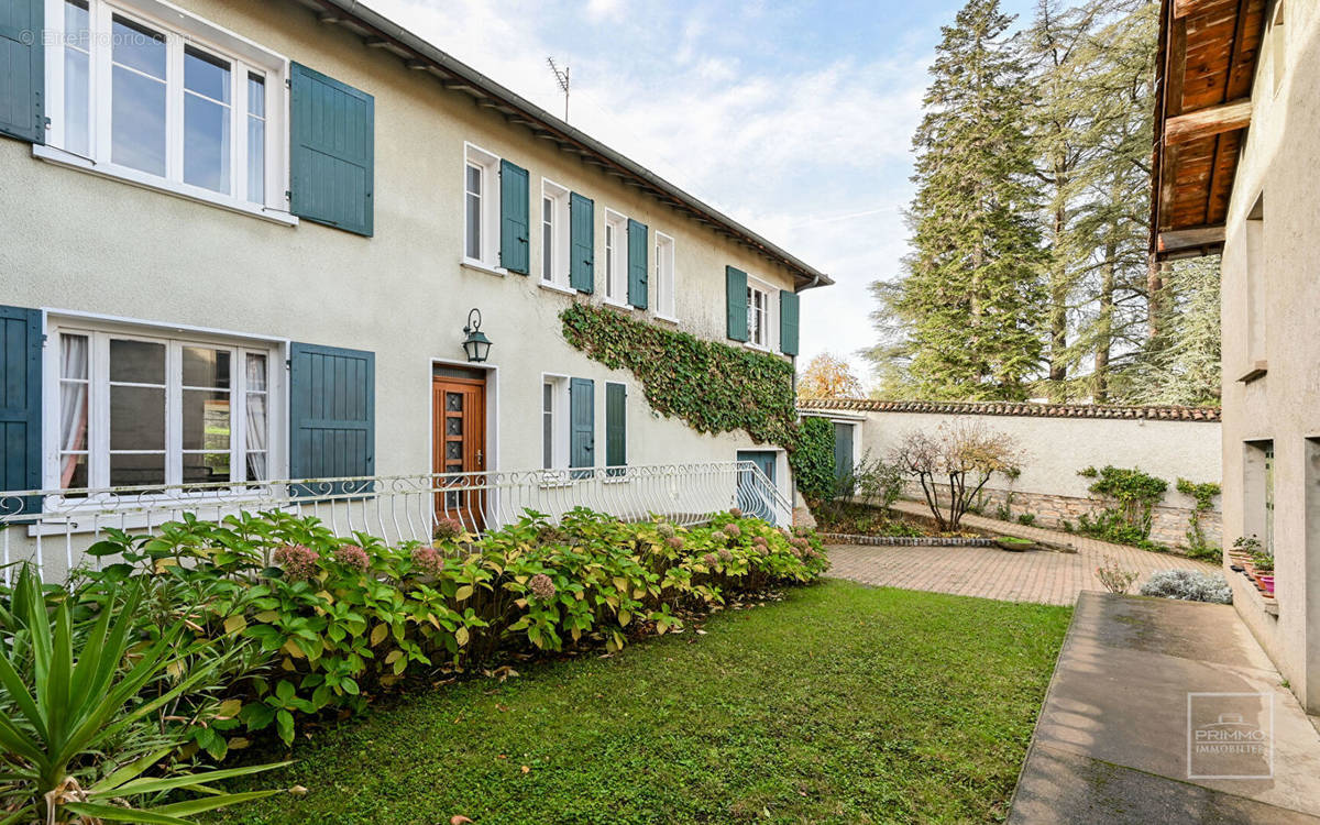 Maison à CHASSELAY