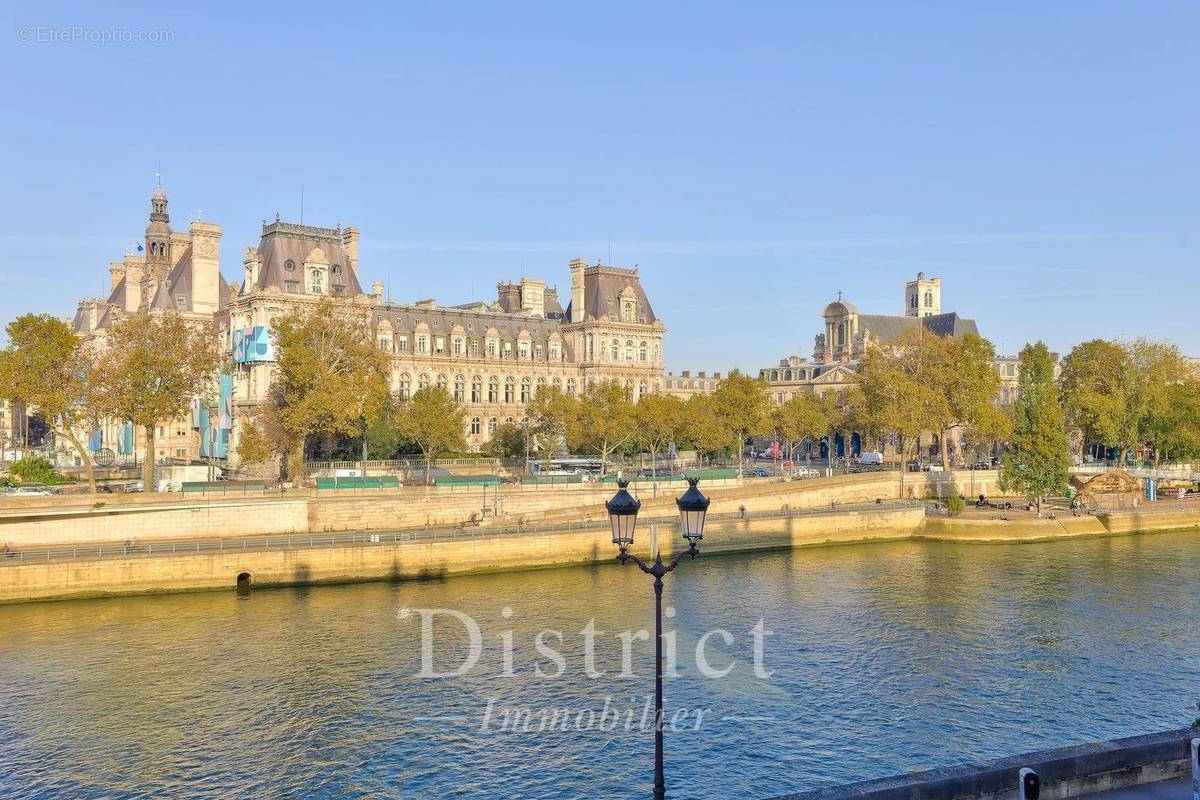 Appartement à PARIS-4E