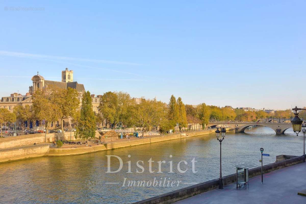 Appartement à PARIS-4E