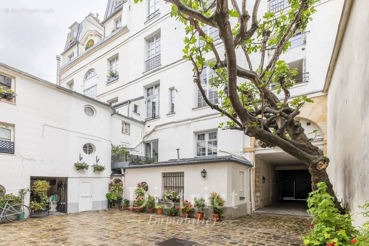 Appartement à PARIS-4E