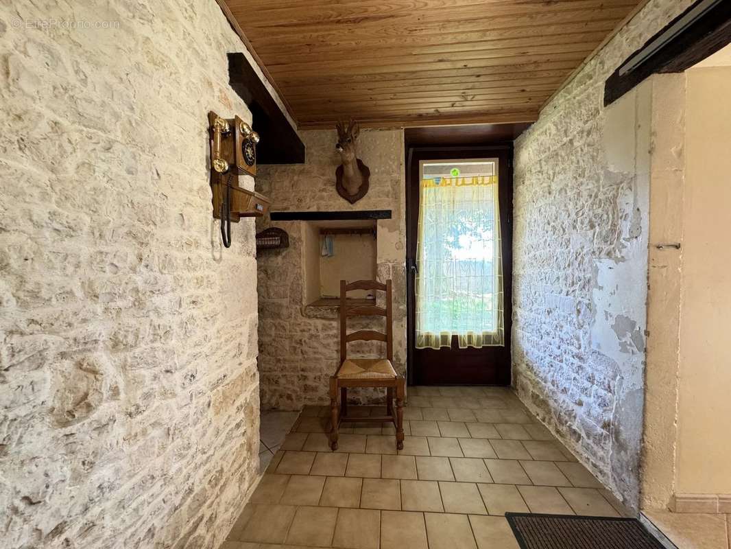 Appartement à VERTEUIL-SUR-CHARENTE