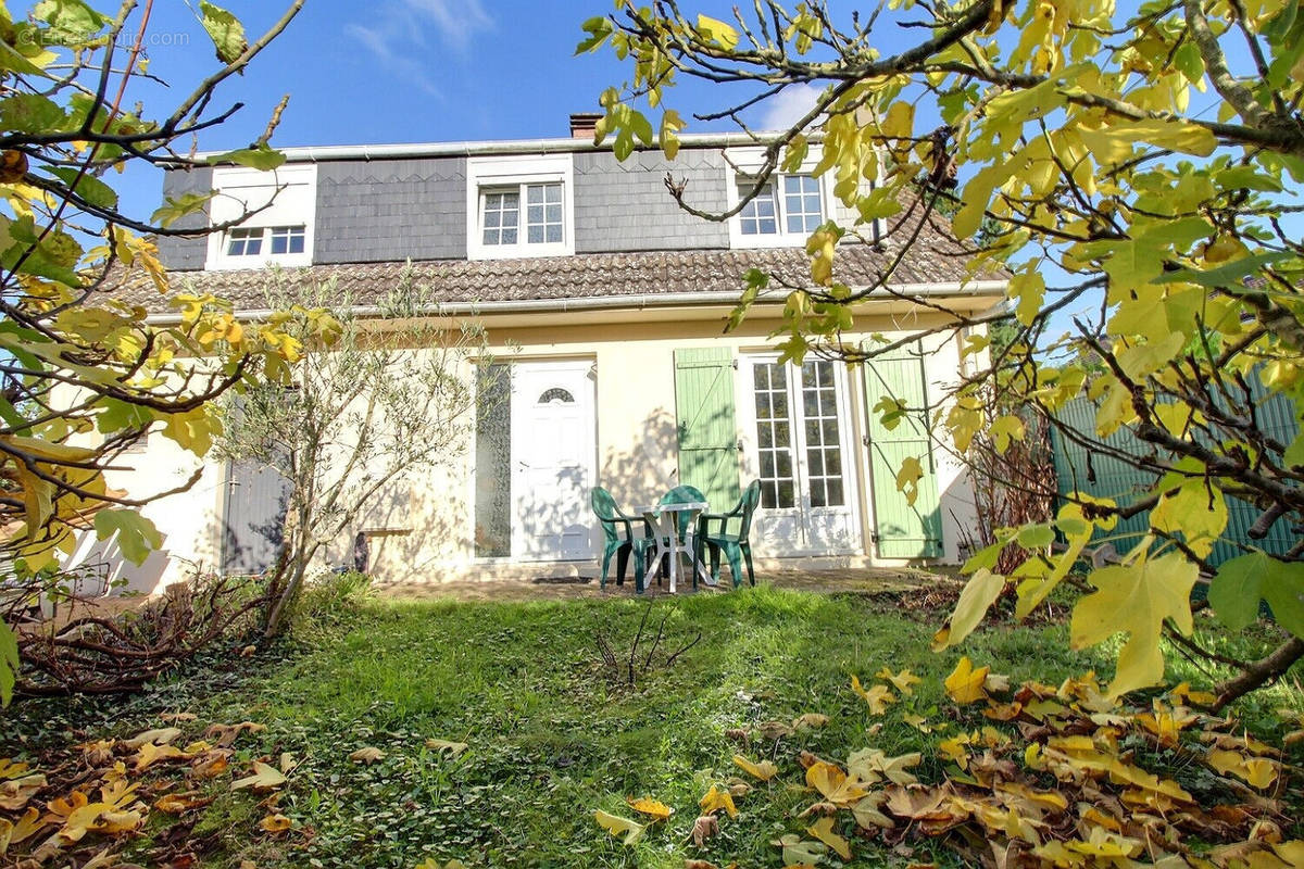 Maison à ROMILLY-SUR-ANDELLE