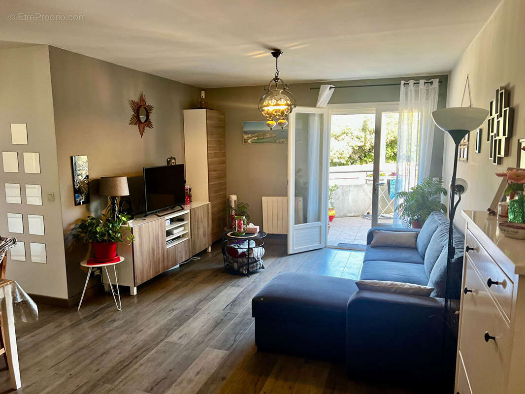 Appartement à MARSEILLE-13E