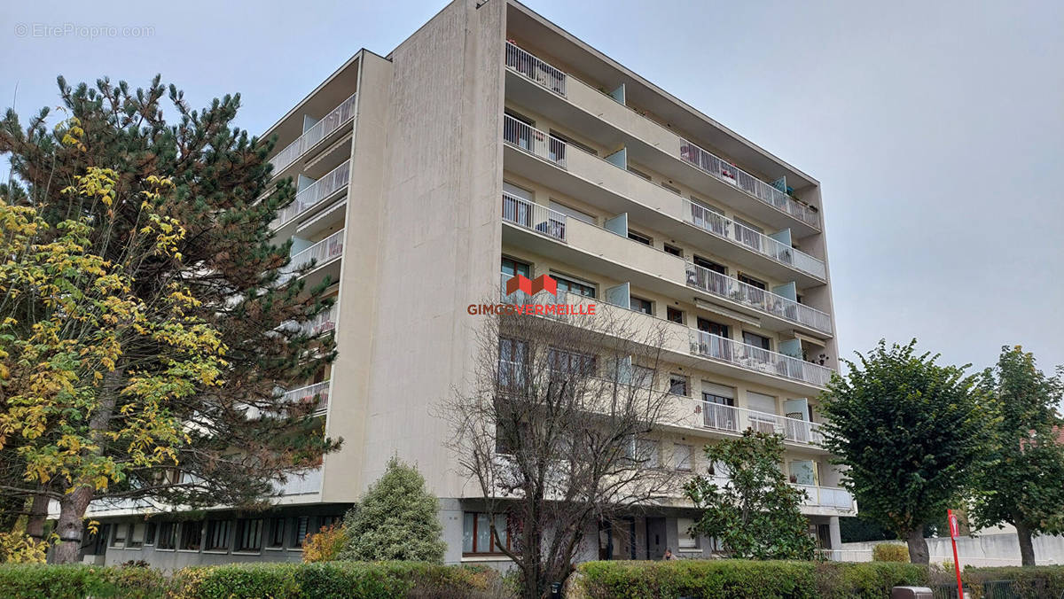 Appartement à RUEIL-MALMAISON