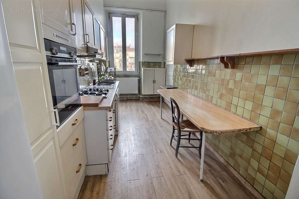 Appartement à MARSEILLE-8E