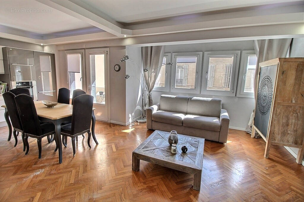 Appartement à MARSEILLE-8E