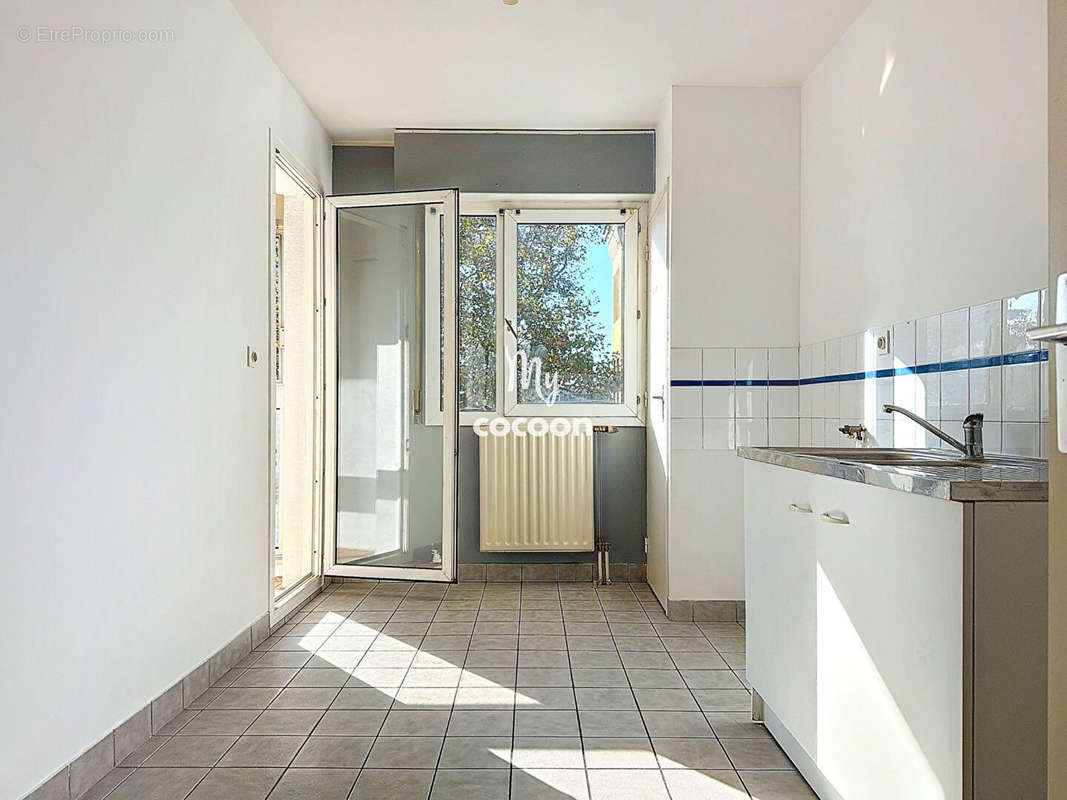 Appartement à LYON-8E