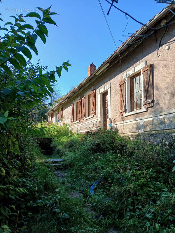 Maison à CREQUY