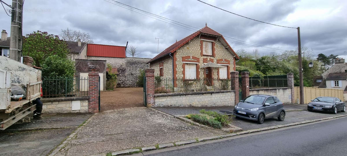 Maison à MARINES