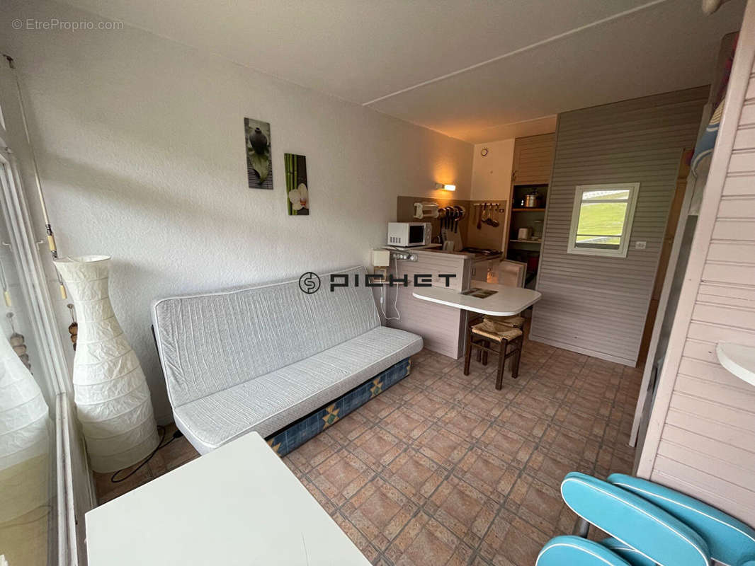 Appartement à ARETTE