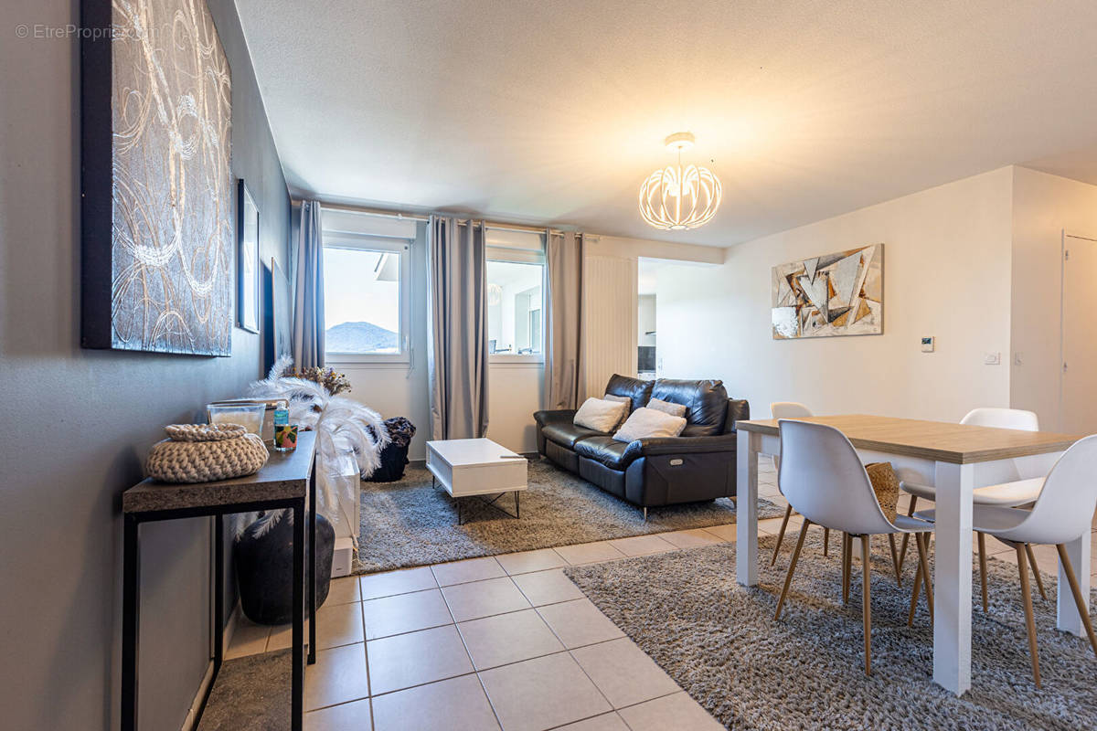 Appartement à ANNECY-LE-VIEUX